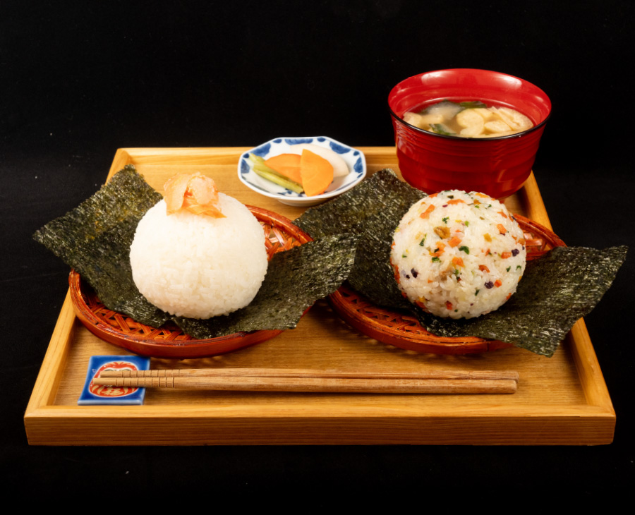 おにぎり2個＋お味噌汁+糠漬けセット